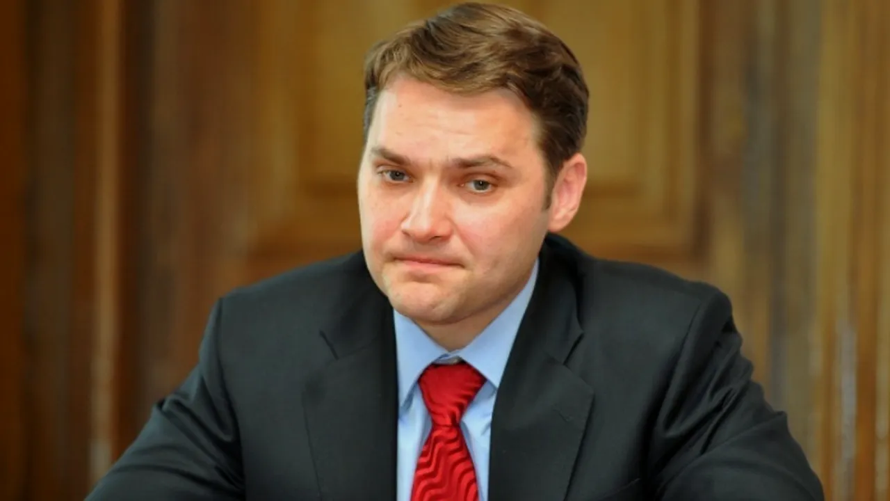 Șova își pune public cenușă în cap ca să linișteașcă asociațiile care luptă împotriva rasismului și antisemitismului