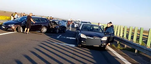 Accidente în lanț pe Autostrada Soarelui. Cinci mașini au fost implicate într-un carambol