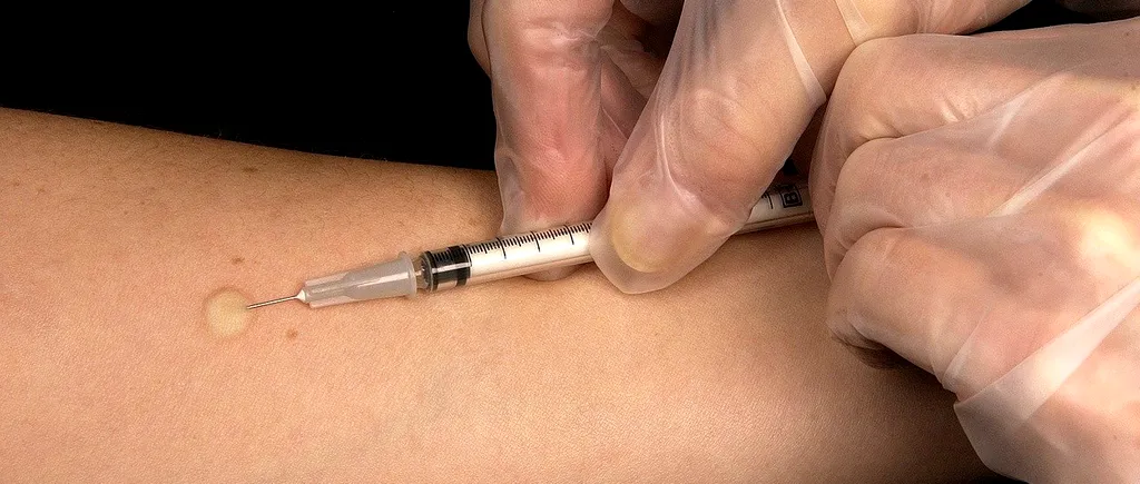 SUA: Pfizer și Moderna nu vor răspunde pentru situațiile în care se va întâmpla ceva rău cu vaccinurile lor