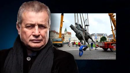 Mircea Dinescu ironizează “Hora dezbinării” de 1 Decembrie: “Un președinte și o pălărie în văzul lumii se dădură-n stambă”