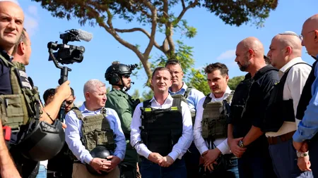 Delegație a Camerei Deputaților, vizită într-un kibuț atacat de Hamas. Florin Roman: „Ferocitatea teroriștilor a transformat tot în moarte și cenușă”