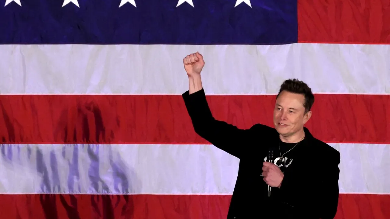 Elon Musk rescrie harta politică a lumii. Patronul Tesla îl vrea PLECAT din fruntea partidului Reform UK pe Nigel Farage!