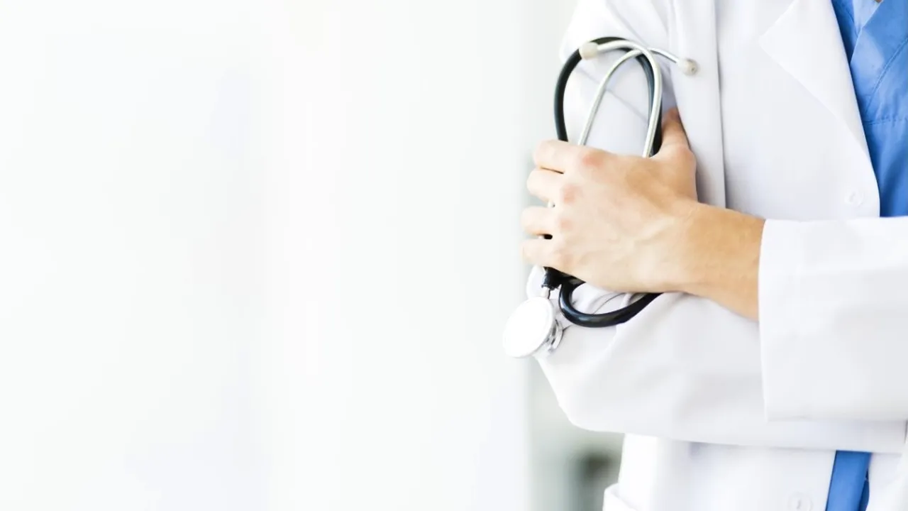 Peste 4900 de medici, SUSPENDAȚI pentru că au intrat în grevă!