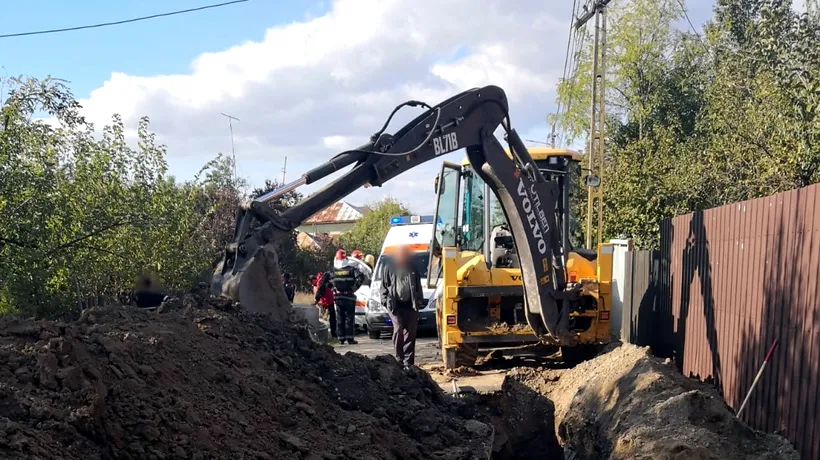 Un bărbat a murit, după ce a fost prins sub un mal de pământ când lucra la o rețea de canalizare din județul Dâmbovița