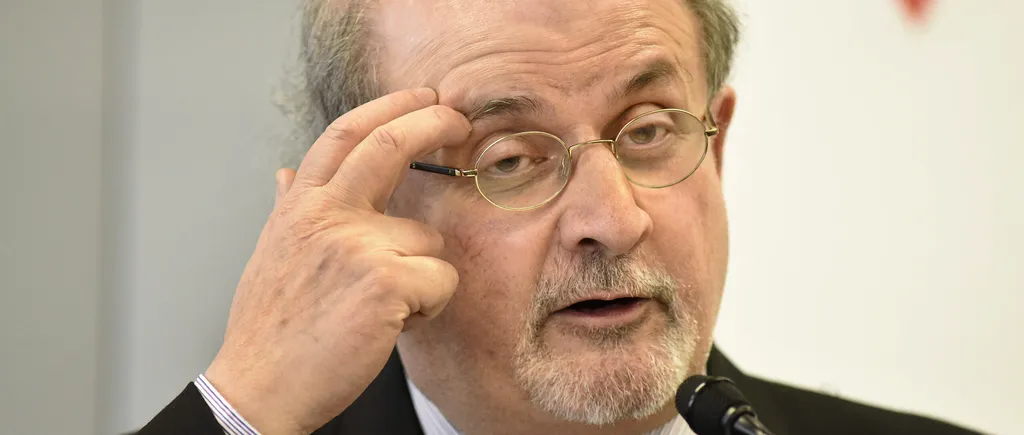 Salman Rushdie și-a pierdut vederea la un ochi și nu-și mai poate folosi o mână după atacul din vară