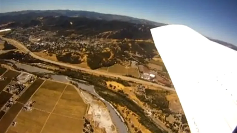 VIDEO. Imaginile surprinse de o cameră de filmat scăpată din avion
