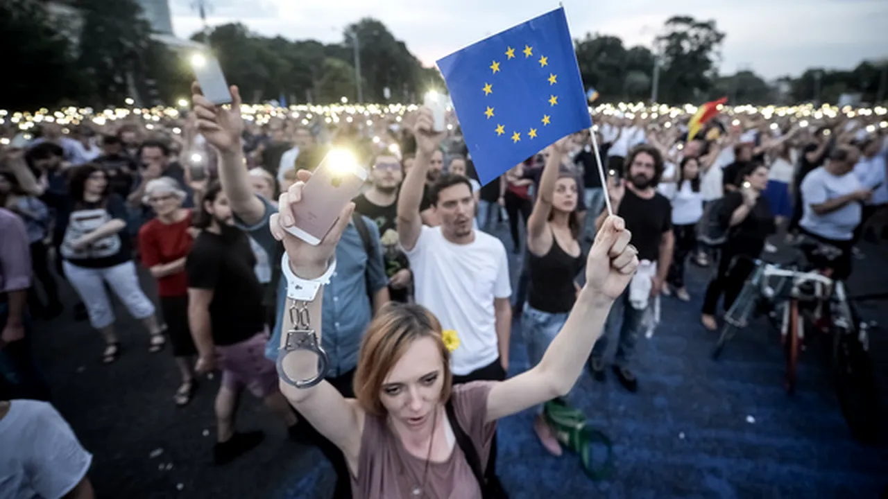 EXODUL INTELIGENȚEI: România A DONAT materie cenușie până a rămas cu schemele de conducere GOALE. Unul din cinci români care pleacă din țară are CALIFICARE SUPERIOARĂ