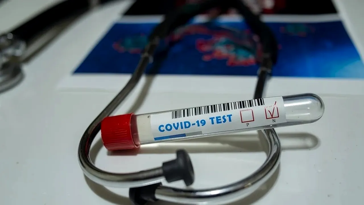 Focar de COVID-19 la o firmă care îmbuteliază apă, în Sibiu
