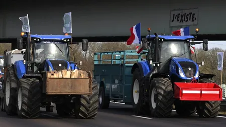 Fermierii BLOCHEAZĂ Parisul /Guvernul a mobilizat 15.000 de agenți ai forțelor de ordine
