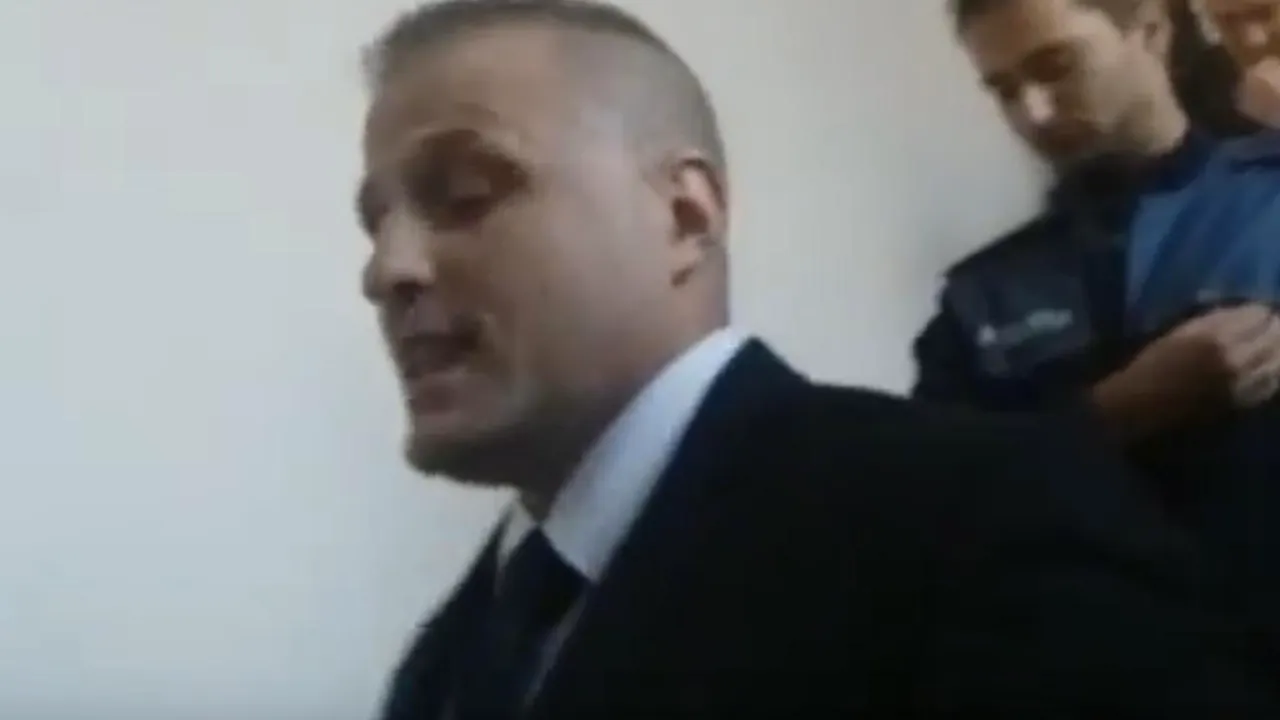 Scandal la Opera din Cluj. Extremiștii de la Noua Dreaptă au întrerupt un spectacol și au intonat „Deșteaptă-te, române!