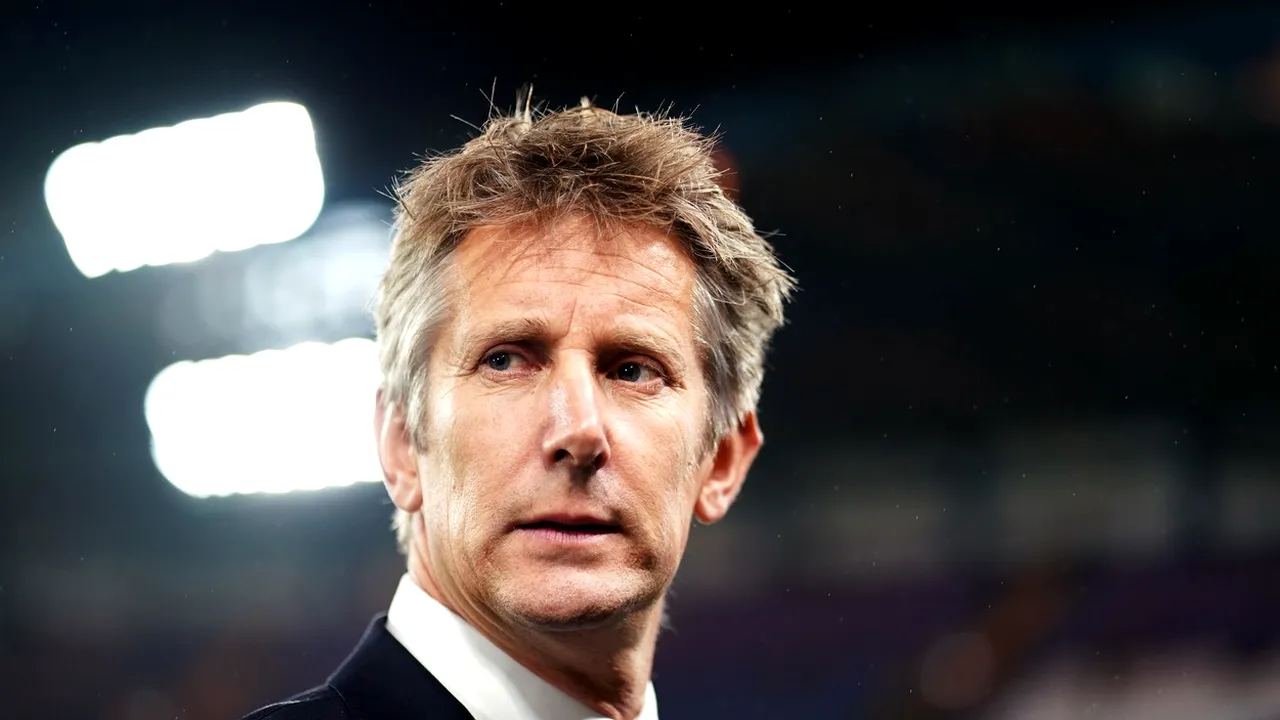 Edwin van der Sar a ajuns la ATI. Fostul mare portar a suferit o hemoragie cerebrală