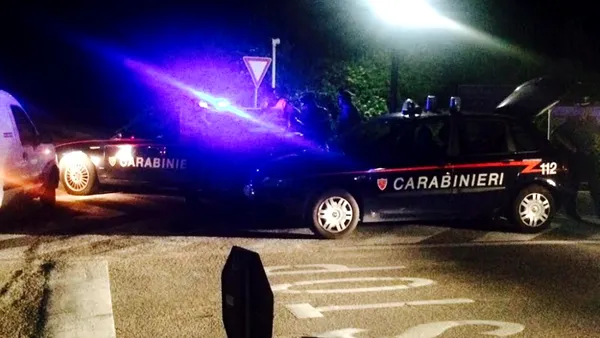 Doi tineri români, arestați în Italia după ce au ucis cu sânge rece un bărbat de 47 de ani, sub privirile îngrozite ale fiului de 11 ani al acestuia