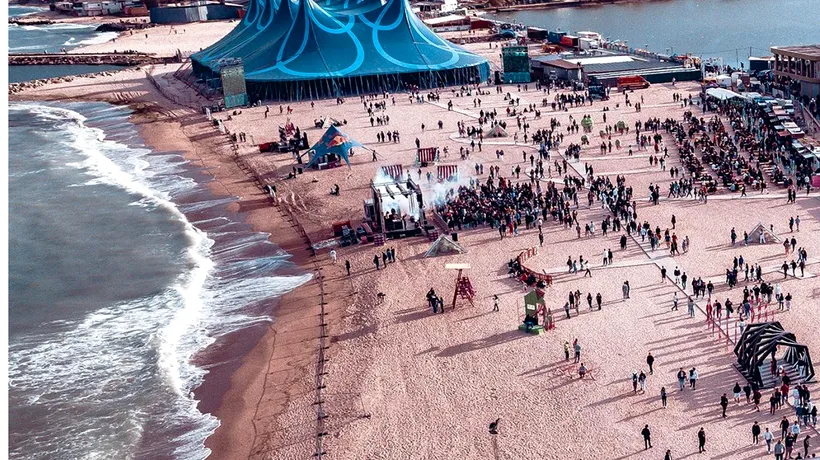 Peste 100.000 de turiști au „luat cu asalt” litoralul românesc în MINIVACANȚA de 1 mai. Festivalul „Beach, Please”, un „magnet” pentru tineri