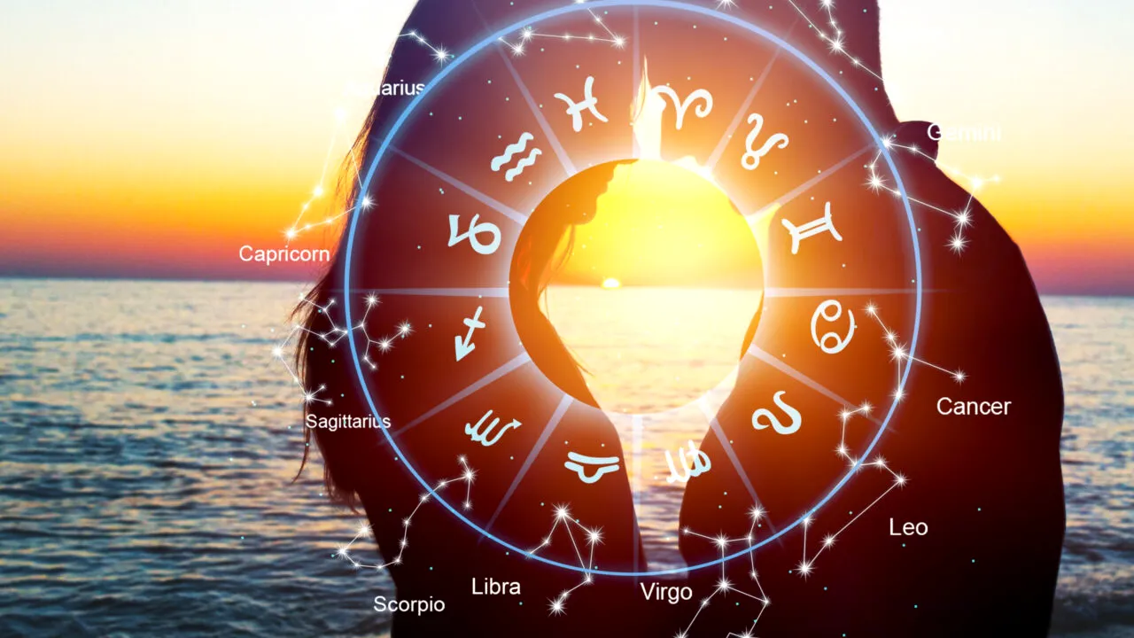 Zodiile care prind curajul de a iubi din nou, în 2026. Nativii care îngroapă securea războiului și se împacă cu persoana iubită