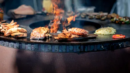 Locuiești la curte? Iată ce amendă uriașă primești dacă faci grătar