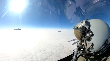 Două avioane ruseşti, interceptate de aeronave de vânătoare F-16 româneşti