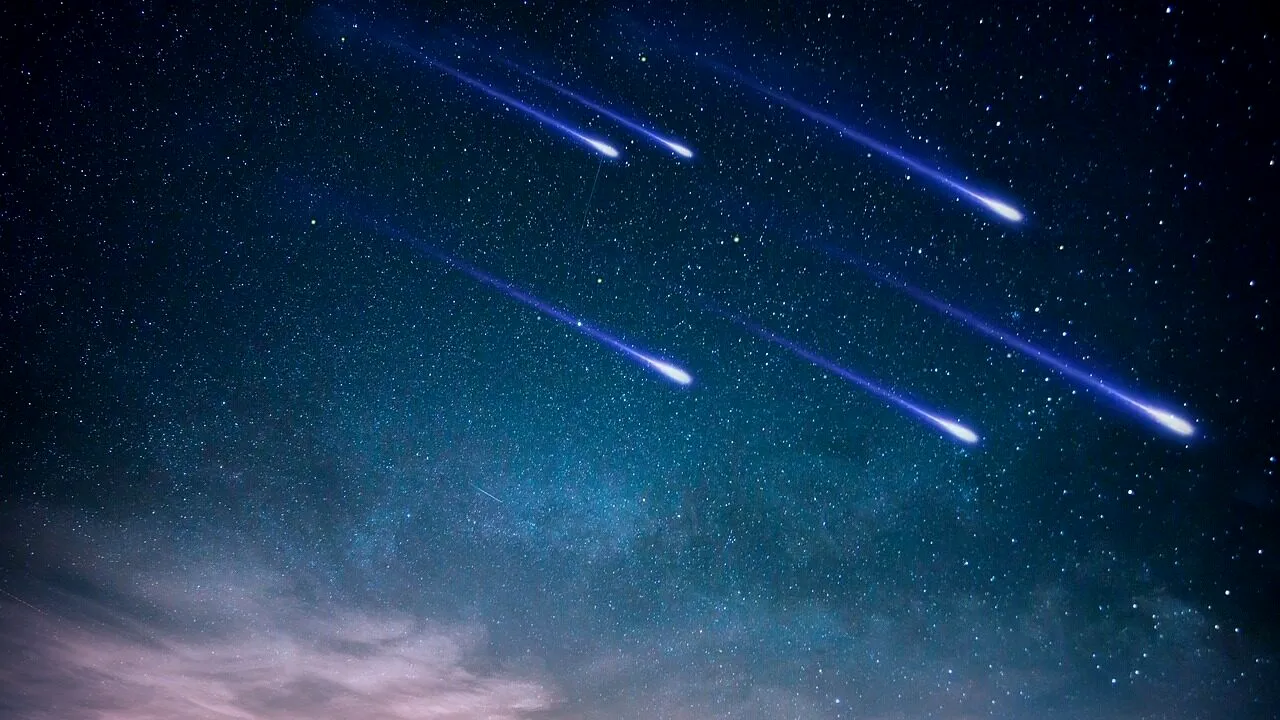 Perseide 2022: Ploaie de stele spectaculoasă în noaptea de joi spre vineri. Se pot vedea 50-60 de stele căzătoare pe oră