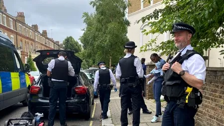 CONFLICT. O cunoscută atletă acuză polițiștii britanici de rasism: Luaţi mâinile de pe mine!