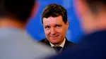 Ponta: Nicuşor Dan a fugit de la Bruxelles la Washington ca un căţel care aleargă între două castroane cu lapte şi nu l-a luat nimeni în serios