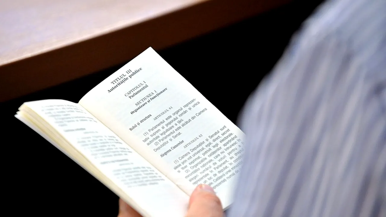 Curtea Constituțională: Hotărârea de revocare a Avocatului Poporului nu afectează valori și principii constituționale