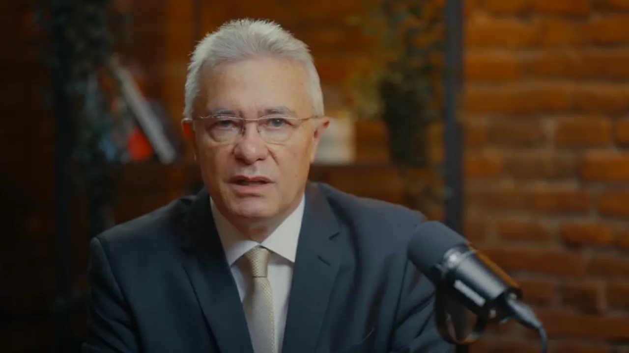 Cristian Diaconescu își anunță CANDIDATURA la Președinție: „Împreuna putem construi România respectată de mâine”. Strângerea de semnături a început