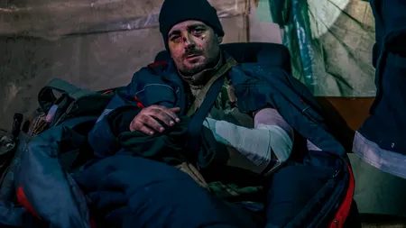 Rusia, acuzată că i-a „păcălit” pe luptătorii ucraineni de la Azovstal. Ce le-ar pregăti Putin, de fapt