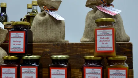 I-a venit ideea în facultate și a plecat în Franța pentru a strânge bani. Acum conduce o afacere de succes