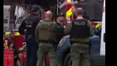 Trupele SWAT au blocat clădirea Trump Tower din Chicago, în urma unor informaţii că în hotel ar fi o femeie înarmată