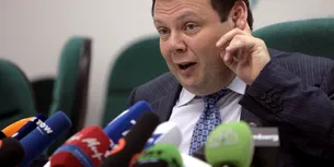 <span style='background-color: #00036d; color: #fff; ' class='highlight text-uppercase'>EXTERNE</span> Un oligarh RUS cere DESPĂGUBIRI pentru că i-au fost înghețate activele nejustificat. Omul de afaceri a dat în JUDECATĂ Uniunea Europeană