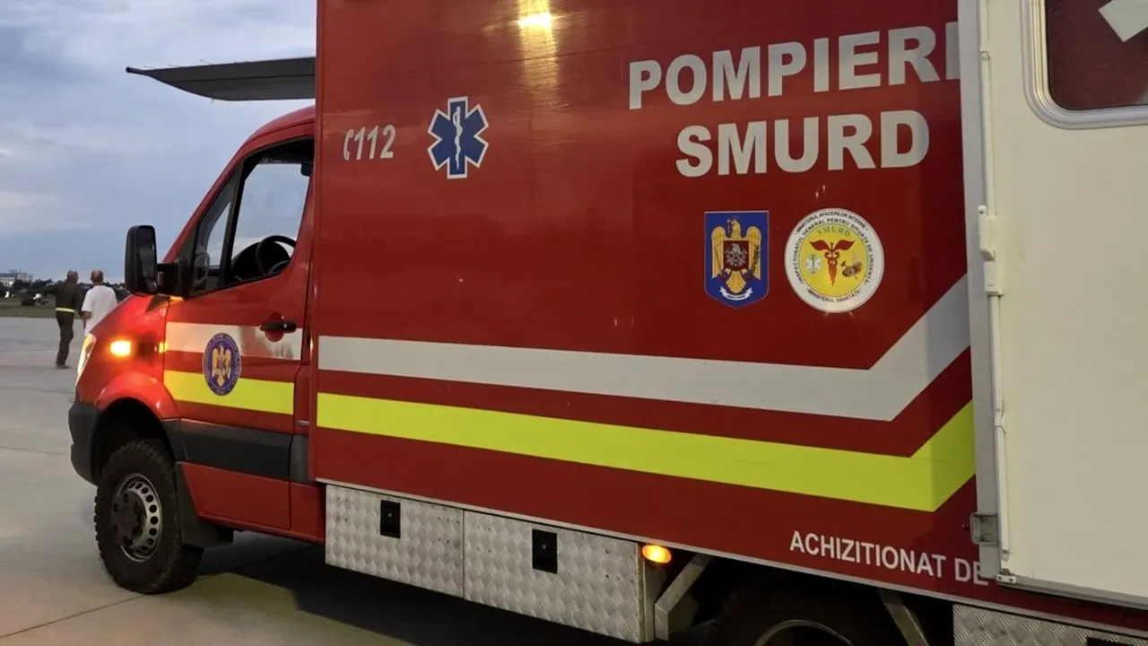 Nenorocire în localitatea Țuțcani. Un copil de 11 ani a MURIT și alte trei persoane sunt în spital, după ce au consumat crenvurști