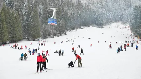 Se schiază pe toate pârtiile de pe Valea Prahovei. Zăpadă de până la un metru și jumătate 