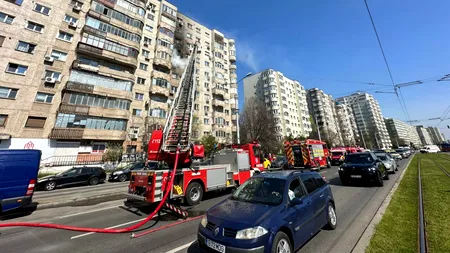 Incendiu în Capitală: Cinci victime, transportate la spital / 30 de persoane au fost evacuate / FOCUL ar fi pornit de la o priză