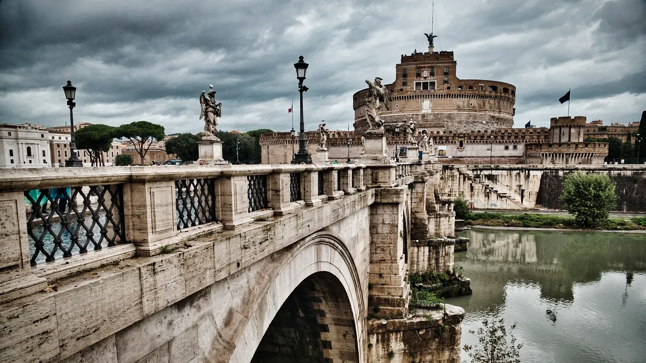Ce au pățit doi turiști români care au vrut să viziteze ROMA. Ireal ce li s-a întâmplat la hotel!
