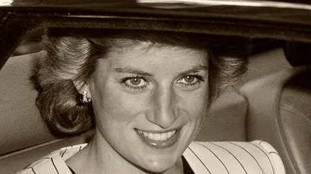 Zeci de scrisori „INTIME” ale Prințesei Diana vor fi scoase la licitație
