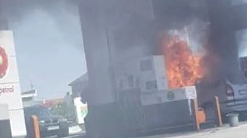 Un tânăr de 25 de ani și-a dat foc în mașina parcată într-o benzinărie din Cluj Napoca VIDEO