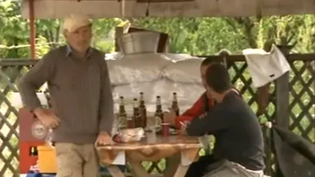 Românii care trăiesc la țară, după peste 40 de ani de comunism: umflați de alcool