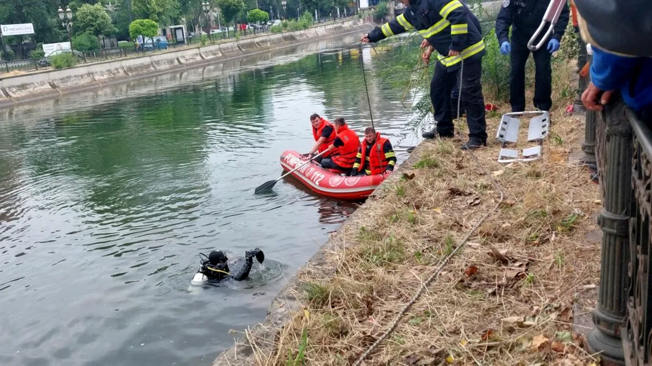 FOTO | Un bărbat de 50 de ani a murit înecat, după ce a căzut, sâmbătă, în râul Dâmbovița