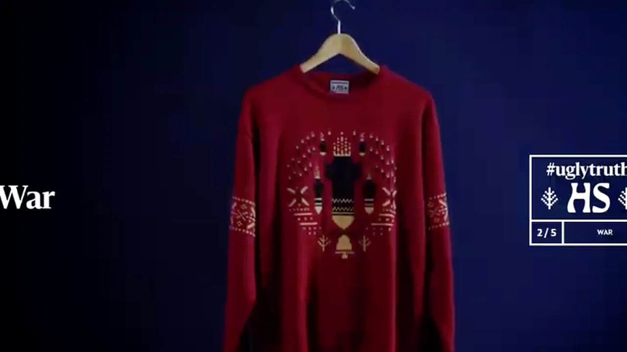 Cele mai URÂTE ȘTIRI din 2018 imprimate pe cele mai URÂTE PULOVERE de Crăciun