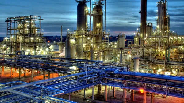 POLITICO: Industria chimică europeană sub presiune: importurile ieftine din China forțează Bruxelles-ul să caute soluții