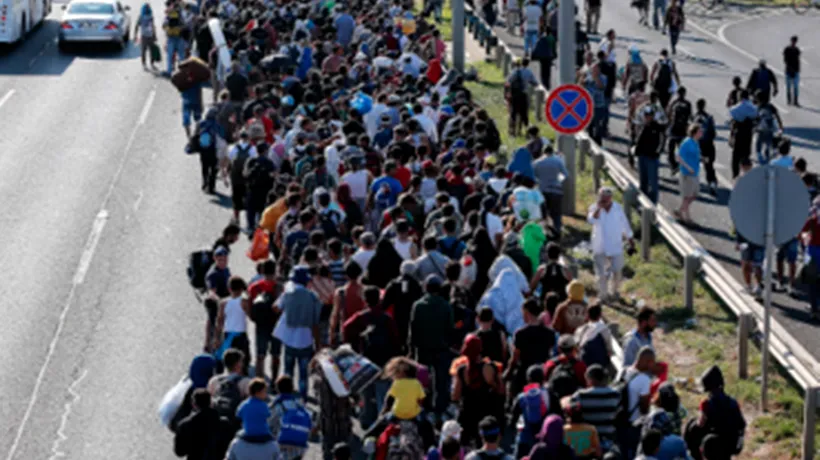 Imigranții aleg o nouă rută spre statele UE, după ce Ungaria și-a închis granițele