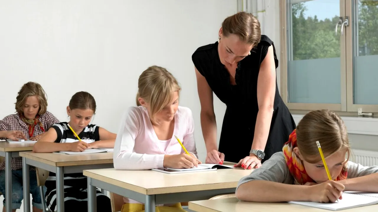 Statistică îngrijorătoare. 30% dintre elevi nu știu să rezolve probleme simple de MATEMATICĂ: „Fenomenul ține de securitatea națională”