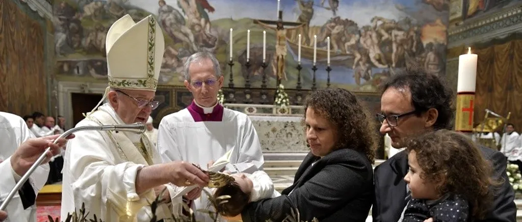 Îndemn neașteptat al Papei Francisc în timpul unei ceremonii de botez la Vatican. „Și aceasta este o expresie a iubirii