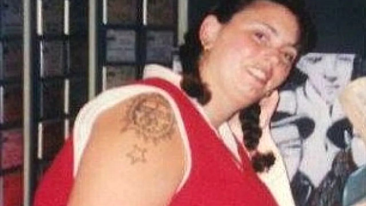 FOTO: Transformare incredibilă a acestei femei. A slăbit 65 de kilograme ambiționată de o replică a fiului ei