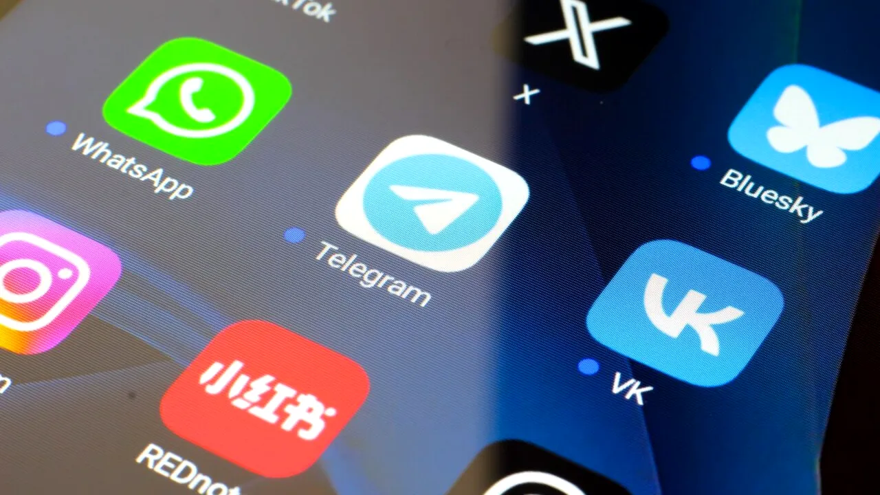 Un grup de antreprenori din domeniul tehnologiei lucrează la o rețea descentralizată de social media, liberă de influența MILIARDARILOR tech