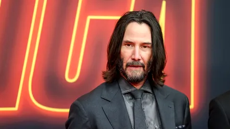 Keanu Reeves a cântat cu trupa sa rock Dogstar în primul concert în mai bine de 20 de ani