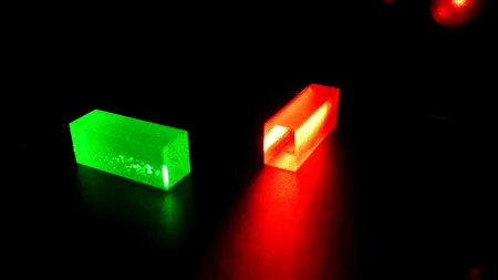 Nou record de teleportare cuantică: distanța uriașă străbătută de fotoni