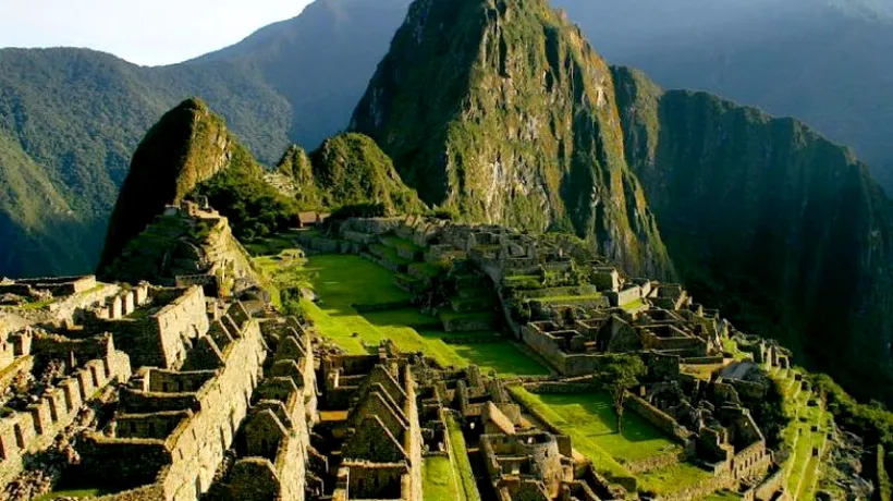 Un elicopter la bordul căruia erau 14 persoane a dispărut în Peru