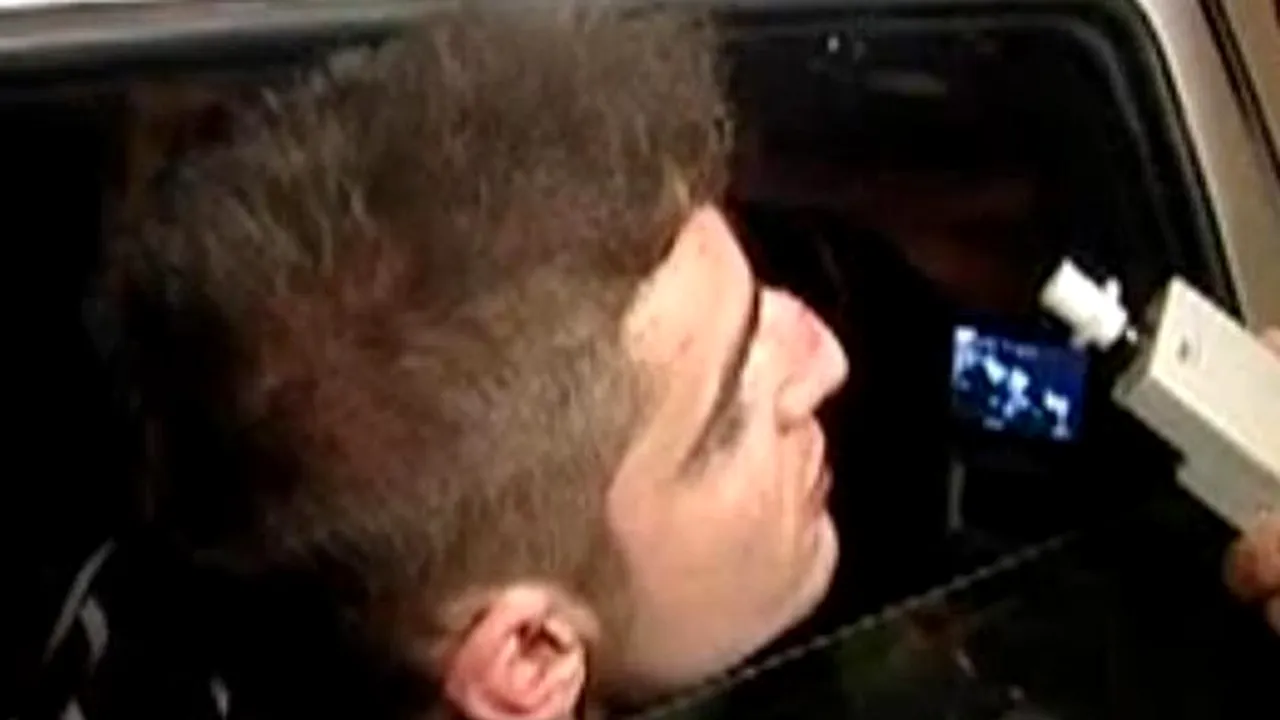 Andrei Andronie, fiul de bancher care a fugit de poliție în timp ce conducea băut și a provocat un accident cu doi morți, trebuie să plătească daune morale de 490.000 de euro