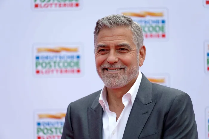 George Clooney, vedeta din saga „Ocean’s”, replică de Hollywood la jaful de la Muzeul Luvru