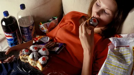 ALIMENTELE iubite de români care accentuează starea de oboseală. Ce trebuie să eviți pentru a preveni somnolența după masă